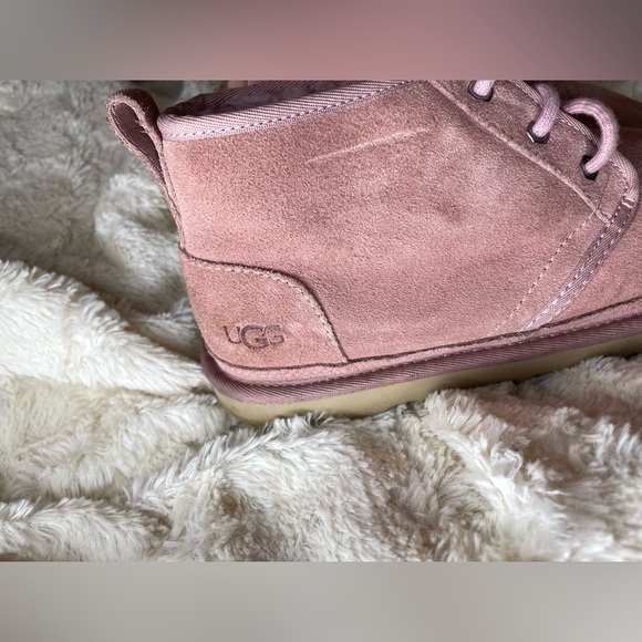UGG Neumel Shoes pink size 8 - Picture 3 of 6